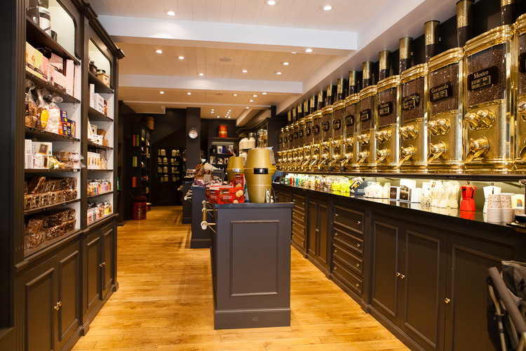 image de l'intérieur du magasin Delahaut de Namur.